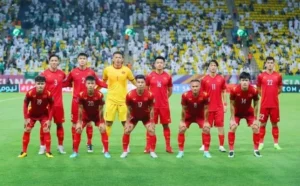 Luật Sân Bóng Đá Thi Đấu Chuẩn Quốc Tế Và Quy Định Kích Thước Chi Tiết